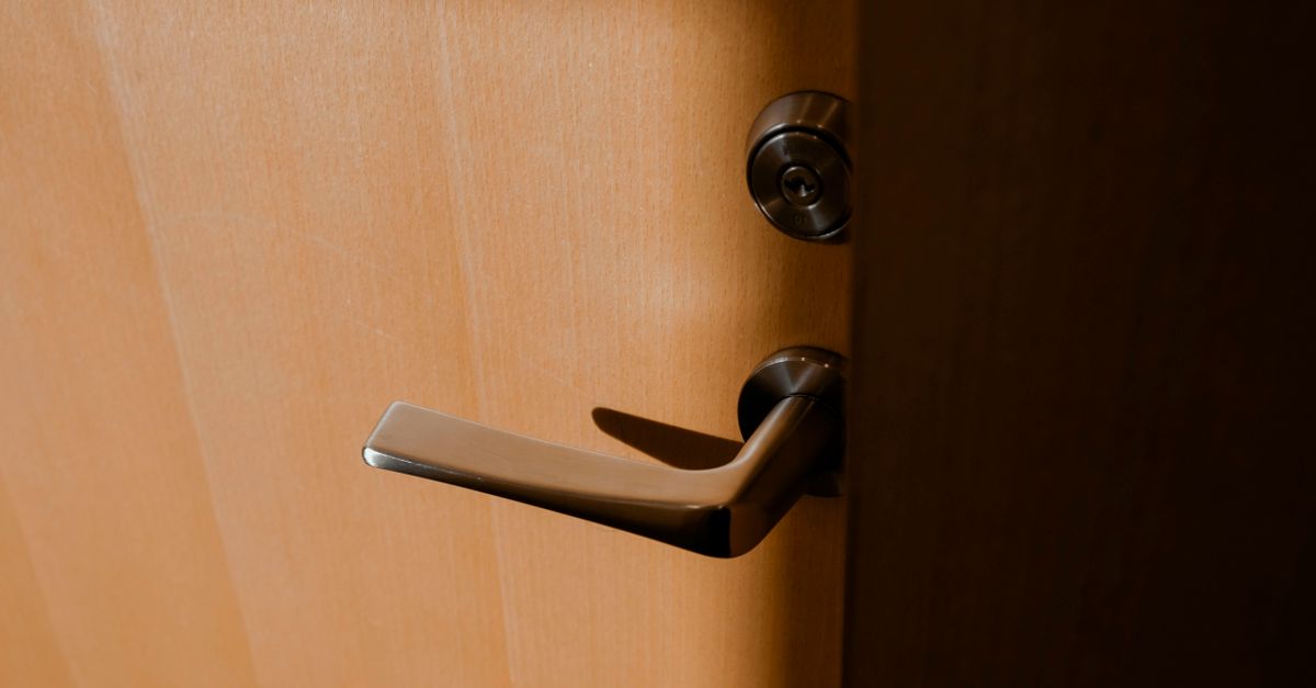 Commercial Locksmith and Emergency Access for Etobicoke Businesses — Parkside Secure Locksmith