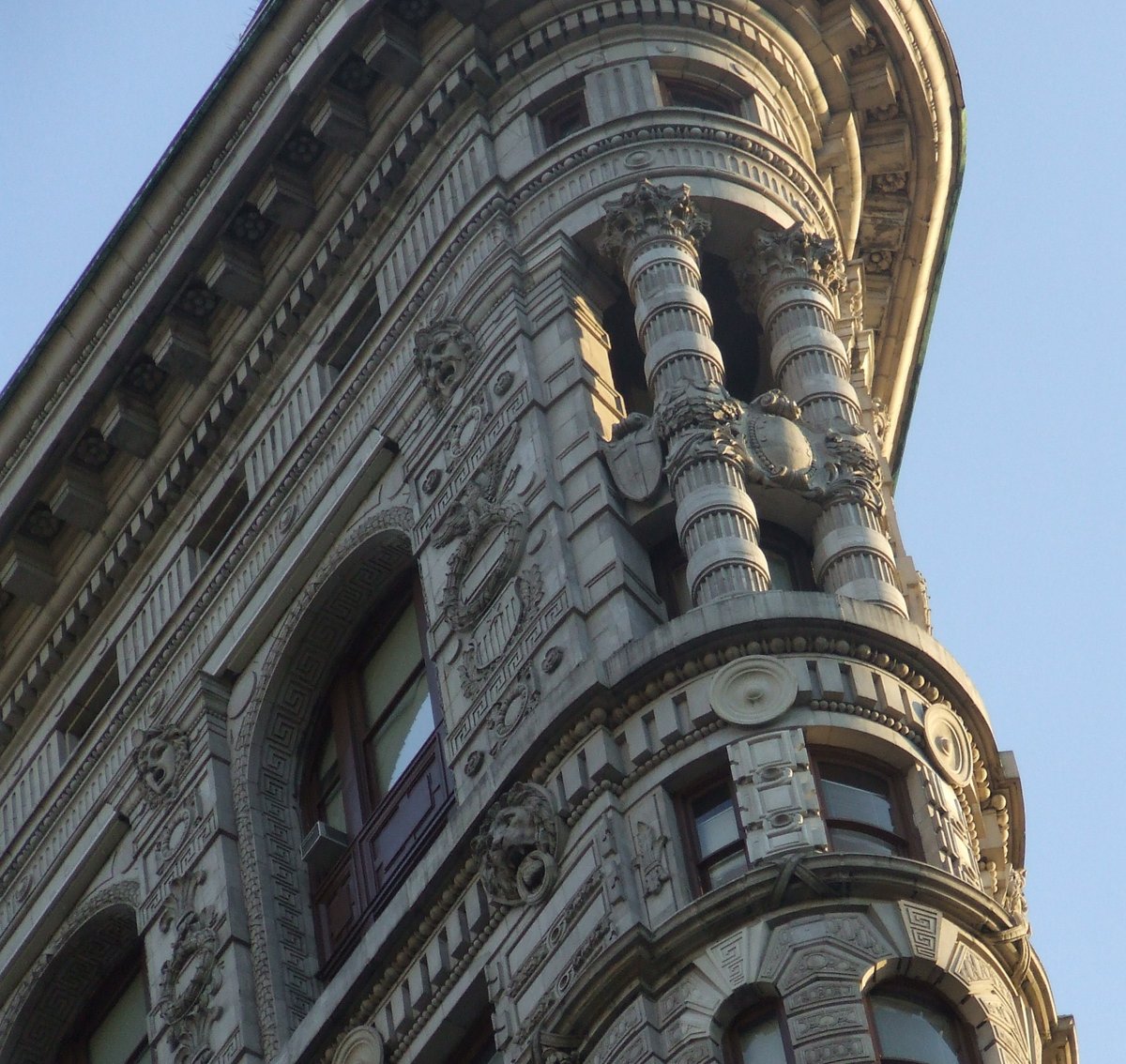 York, ON - File:Flatiron Building 0375New York City Detail.jpg - Wikimedia Commons
